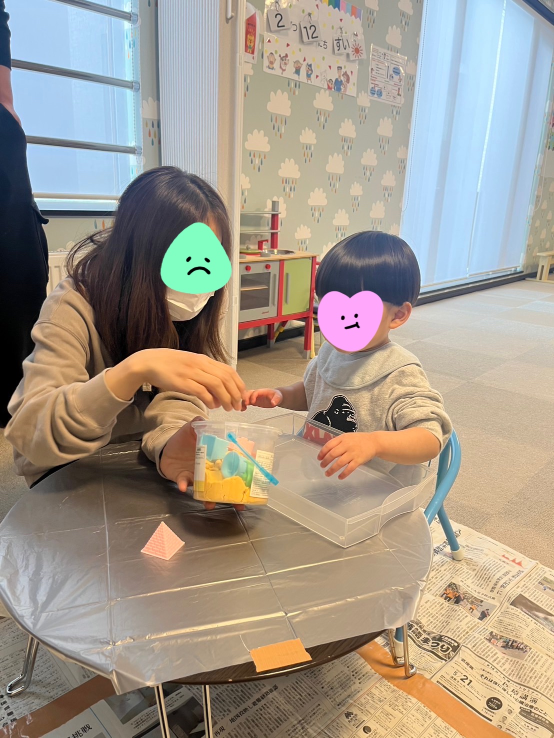 不思議な砂遊び&図書館へレッツゴー