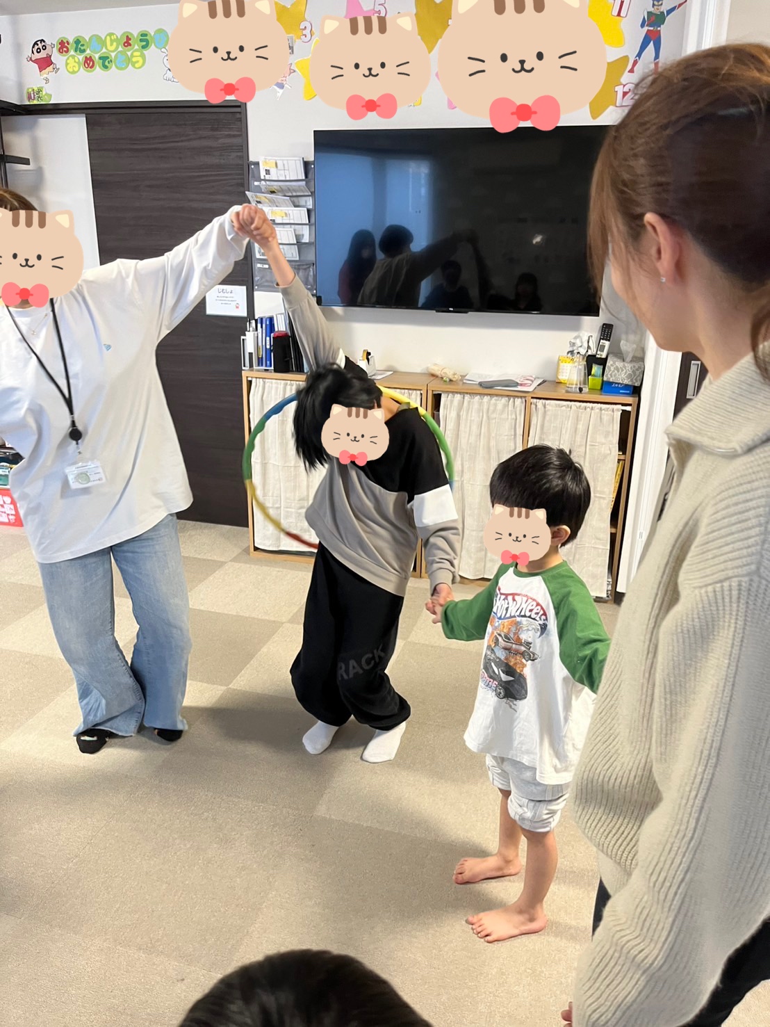 元町図書館&フラフープでチャレンジ✨