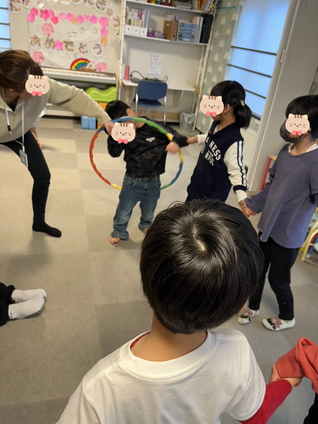 元町図書館&フラフープでチャレンジ✨