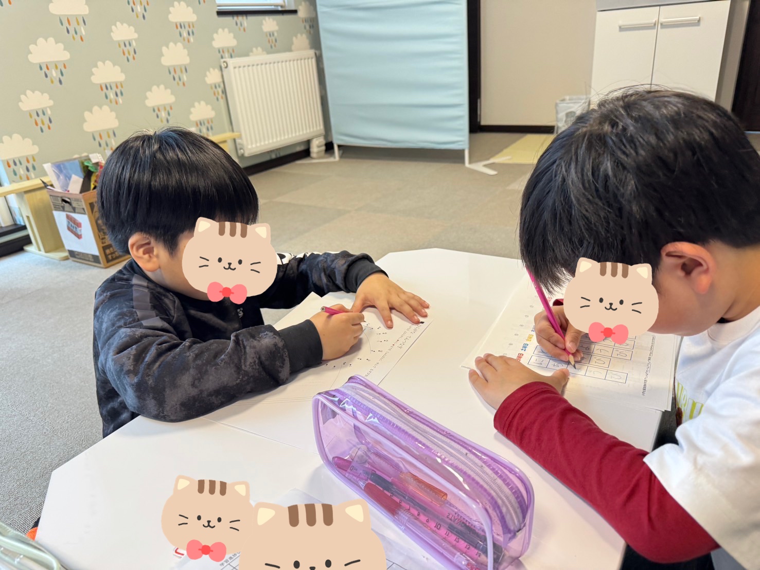元町図書館&フラフープでチャレンジ✨