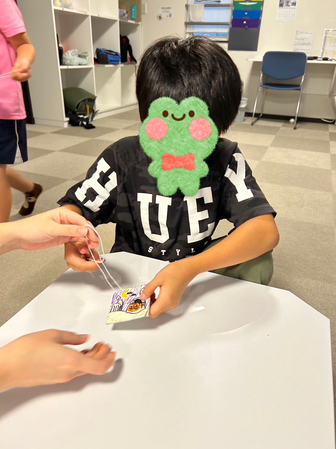 えほん図書館&ぶんぶんゴマ作り😊