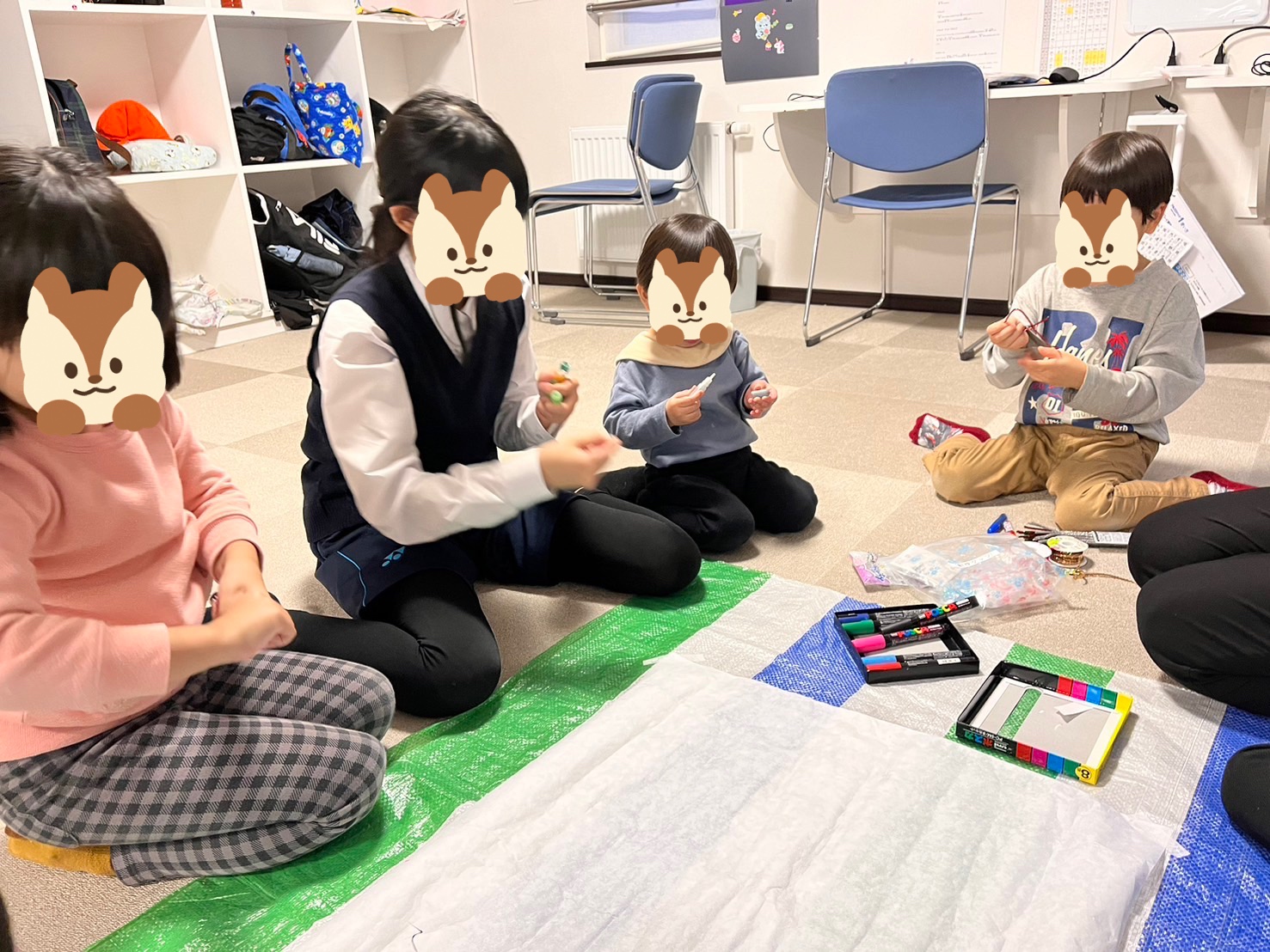 グループ分け活動&クリスマス装飾