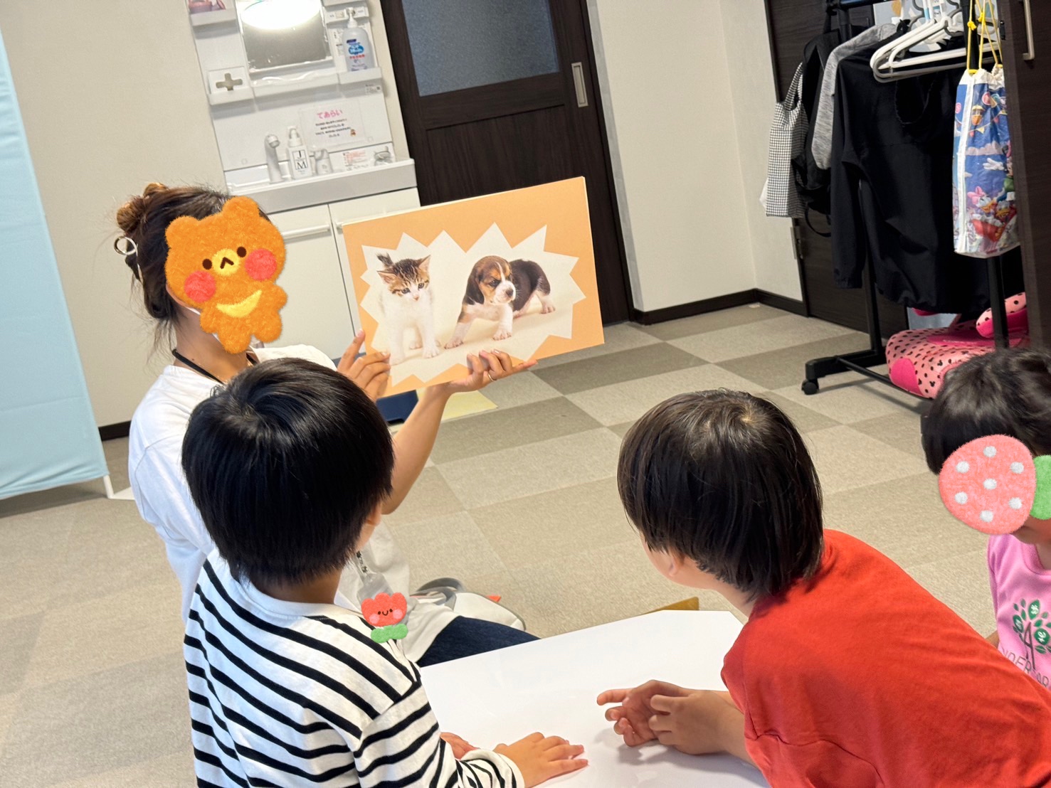えほん図書館&ぶんぶんゴマ作り😊